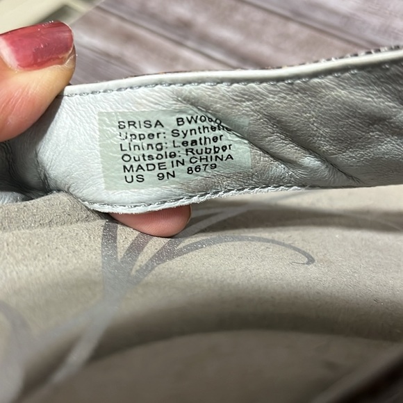 Obeo Brisa Elegant Black and Gray Beaded Women's Sandals Thong Size 9 - Picture 10 of 11